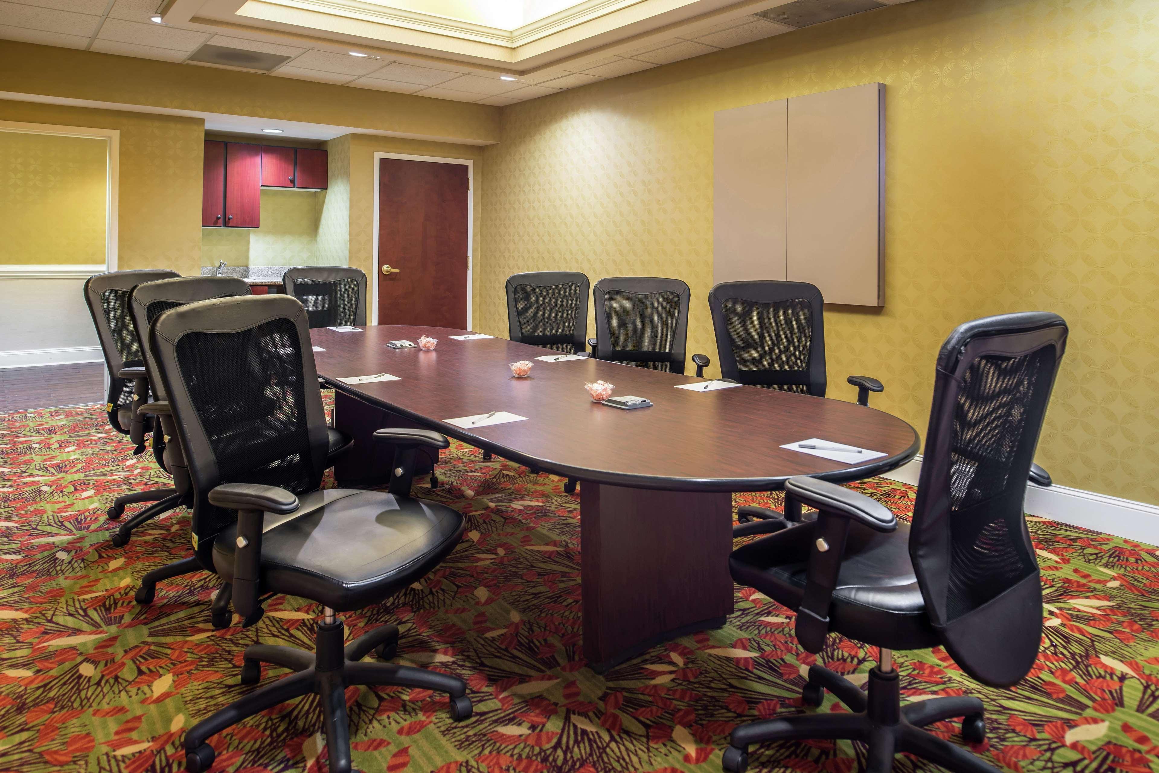 Hampton Inn & Suites Charlotte Arrowood Rd Exteriör bild